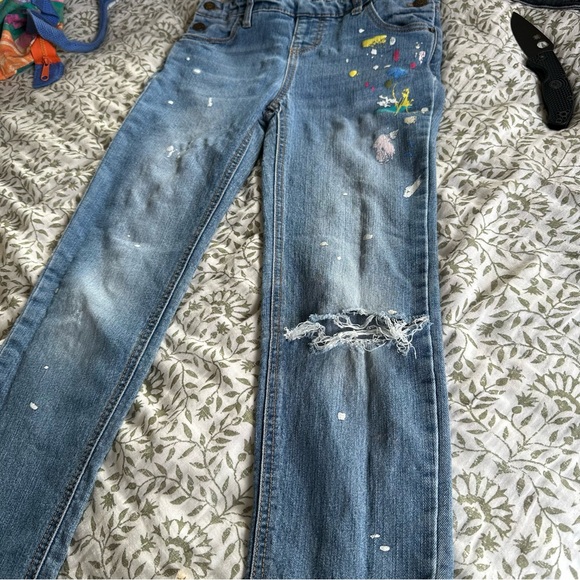 Cat & Jack Girls M 7/8 Jean Overalls Distressed Splattered Paint Denim Overalls - Picture 11 of 11